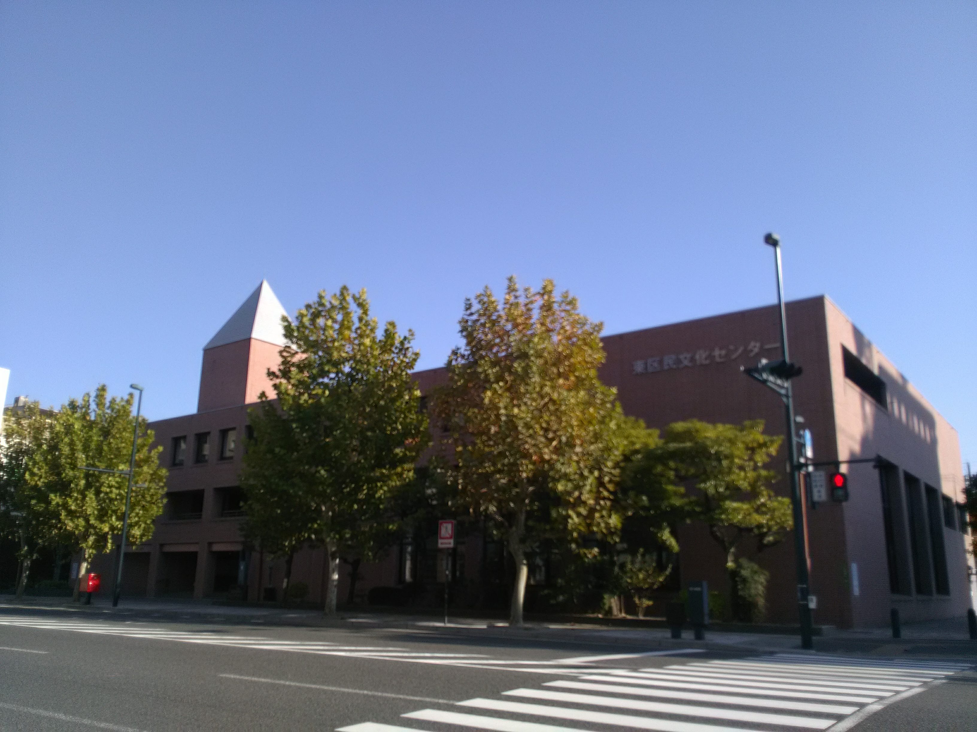 よく利用する図書館